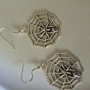 Spider Web   Earrings Halloween Favorite